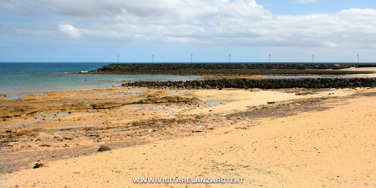 Playa Los Charcos